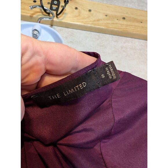 The limited loose fit lightweight blouse small - Picture 4 of 4